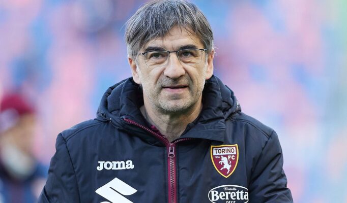 BOLOGNA, ITALY - MARCH 06: Ivan Juric, Manager of Torino FC looks on during the Serie A match between Bologna FC and Torino FC at Stadio Renato Dall'Ara on March 06, 2022 in Bologna, Italy. (Photo by Emmanuele Ciancaglini/Ciancaphoto Studio/Getty Images)